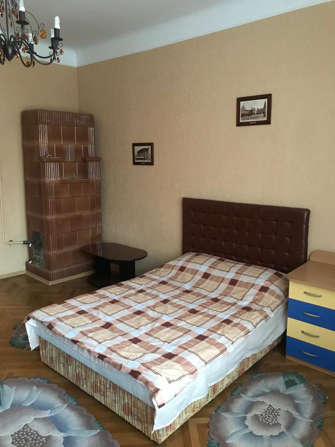 تشيرنيفتسي Apartment On Hoholya Street المظهر الخارجي الصورة