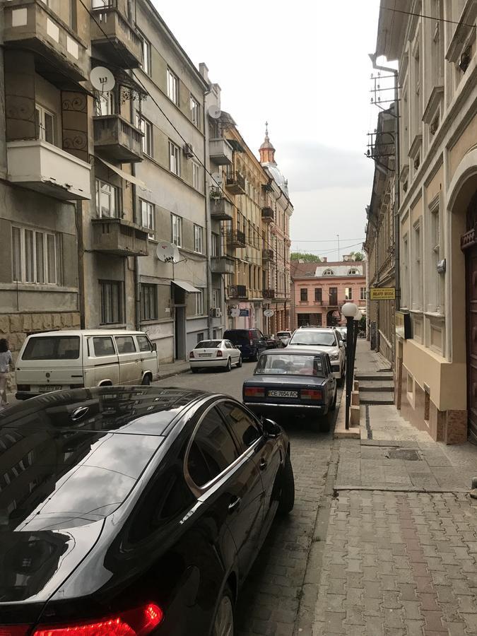 تشيرنيفتسي Apartment On Hoholya Street المظهر الخارجي الصورة