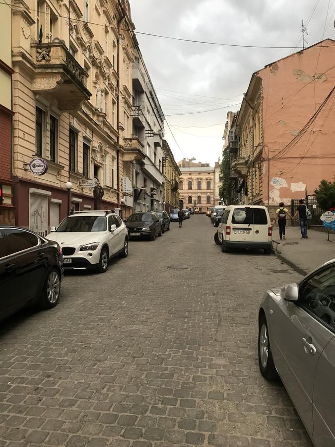 تشيرنيفتسي Apartment On Hoholya Street المظهر الخارجي الصورة